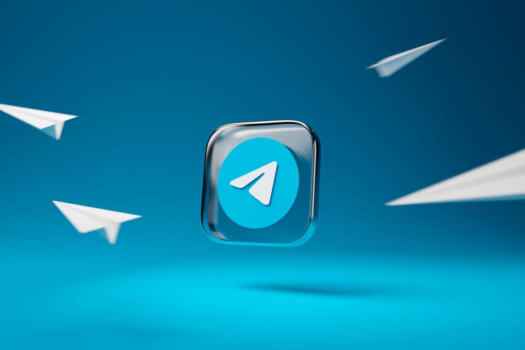 Telegram icon with paper planes.
